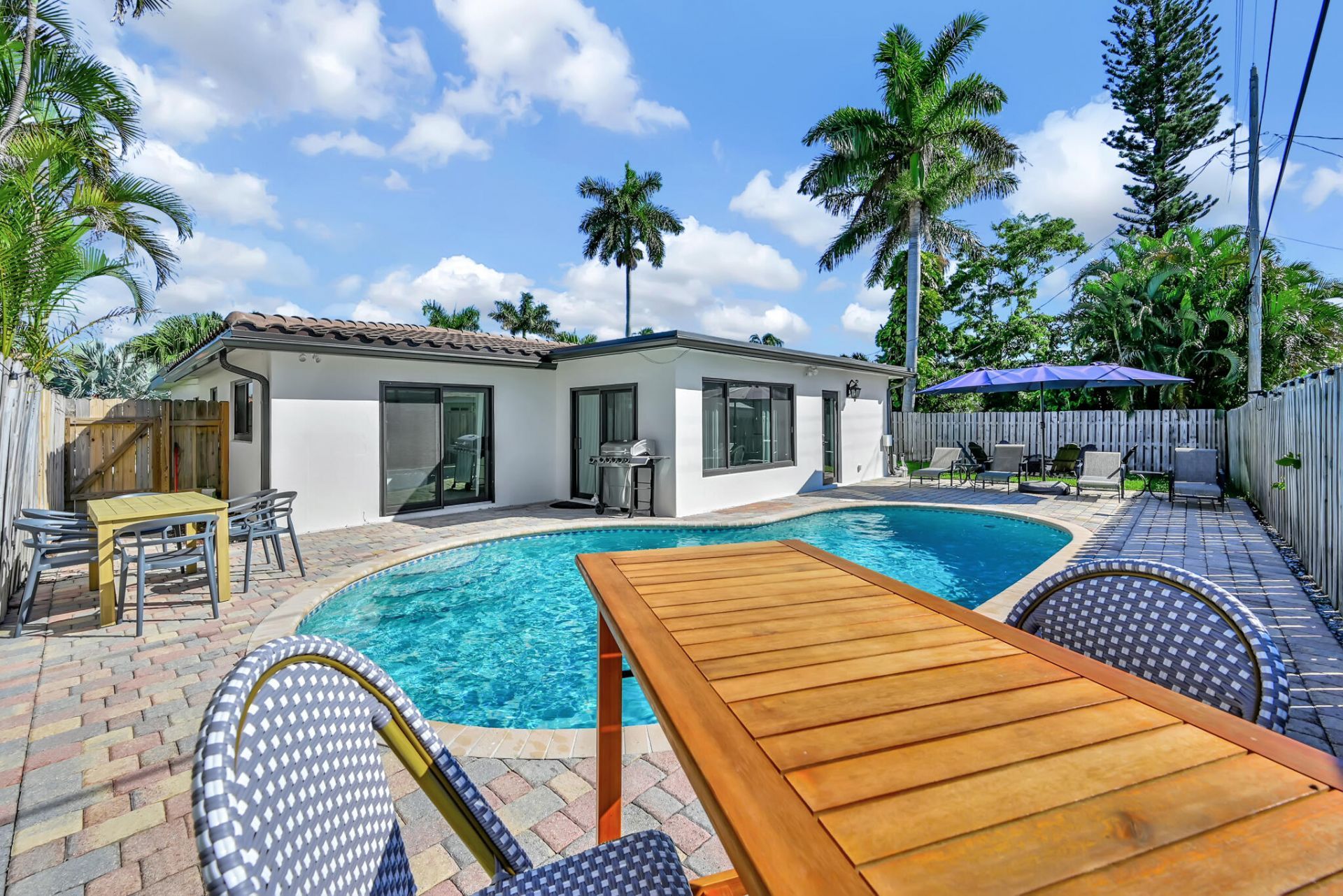 908 SE 16th Street, Deerfield Beach, FL 33441 Photo