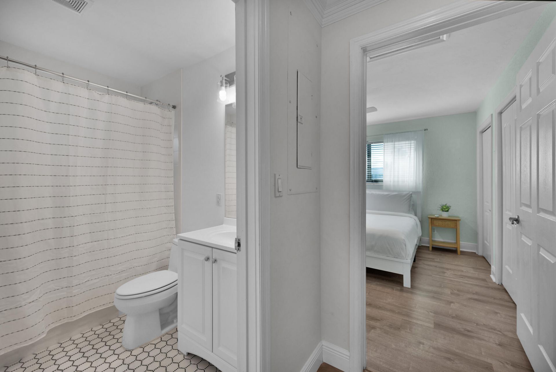 908 SE 16th Street, Deerfield Beach, FL 33441 Photo