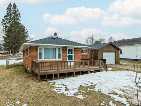 1319 N River Avenue, Iron River, MI 49935