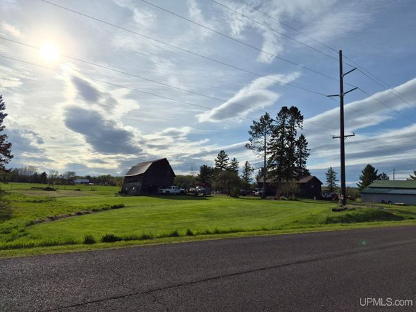 27923 East Branch Road, Greenland Twp, MI 49948