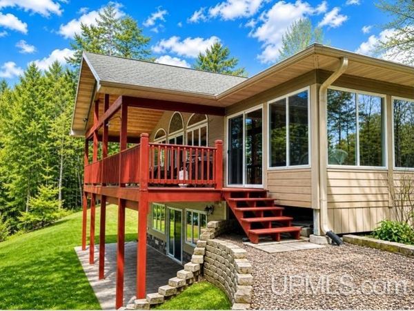 5845 W Straits Lake Road, Inwood Twp, MI 49895