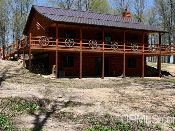 1322 W Northwoods Lane, Breen Twp, MI 49834