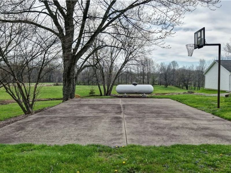 2736 New Garden Rd., Salem, OH 44460 Photo 26