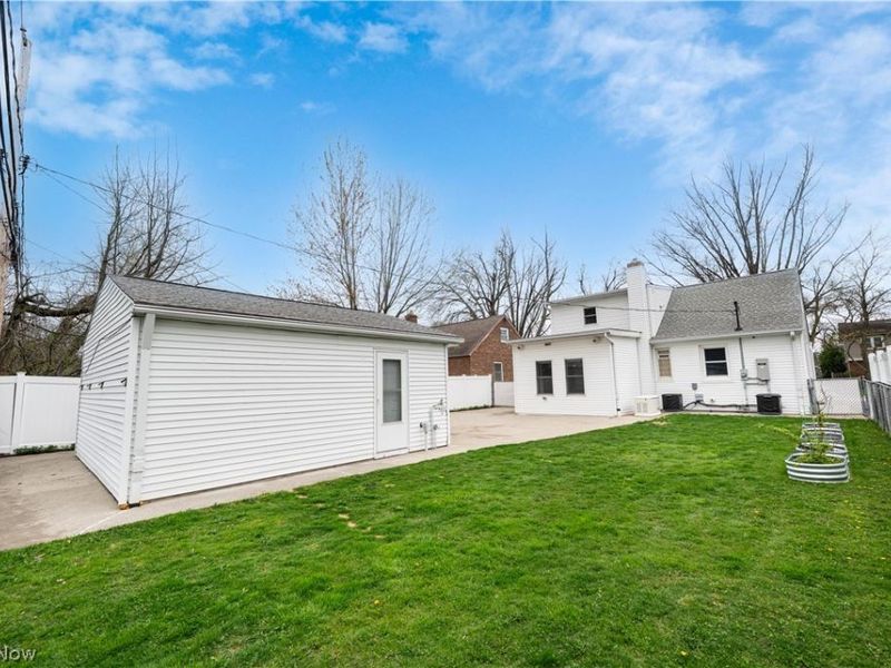 1309 Genesee Avenue, Mayfield Heights, OH 44124 Photo 39