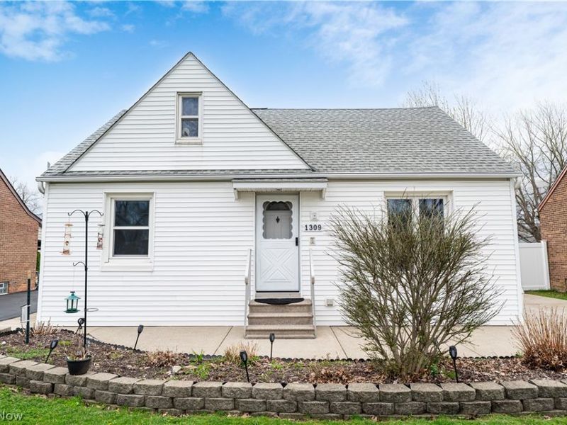 1309 Genesee Avenue, Mayfield Heights, OH 44124 Photo 43