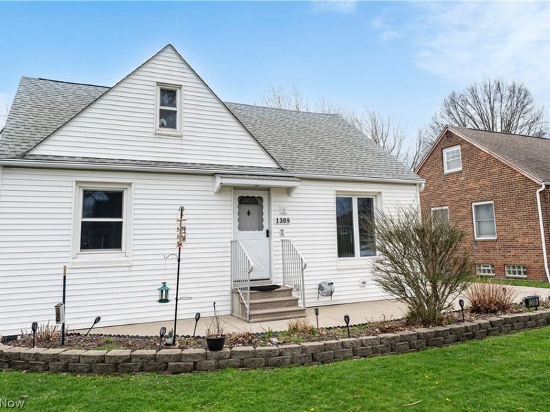 1309 Genesee Avenue, Mayfield Heights, OH 44124 Photo 44