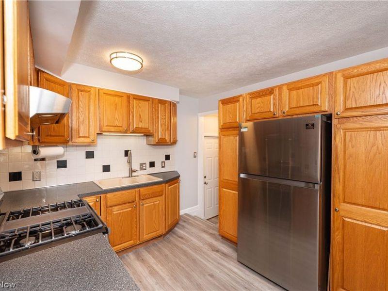 1309 Genesee Avenue, Mayfield Heights, OH 44124 Photo 6