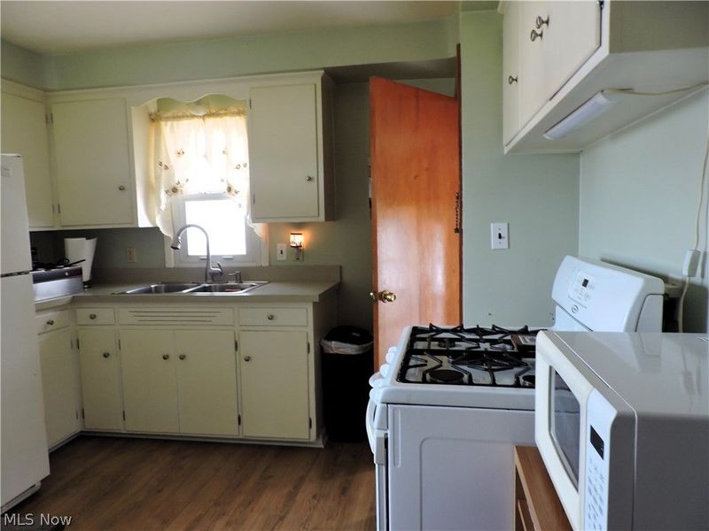 3310 Wales Avenue, Parma, OH 44134 Photo 4