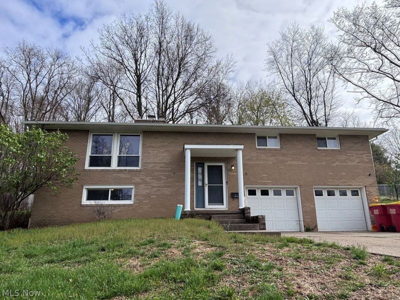 4961 18th Street NW, Canton, OH 44708 Photo 1