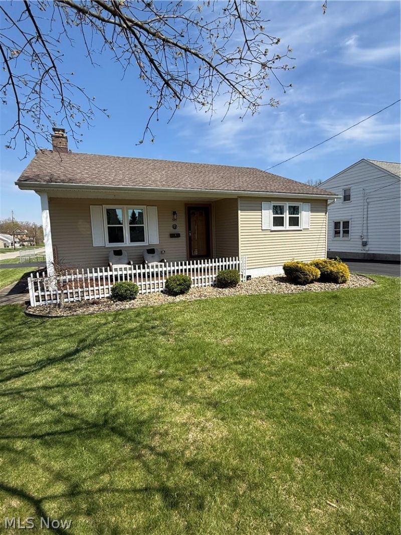 515 Lincoln Avenue, Struthers, OH 44471