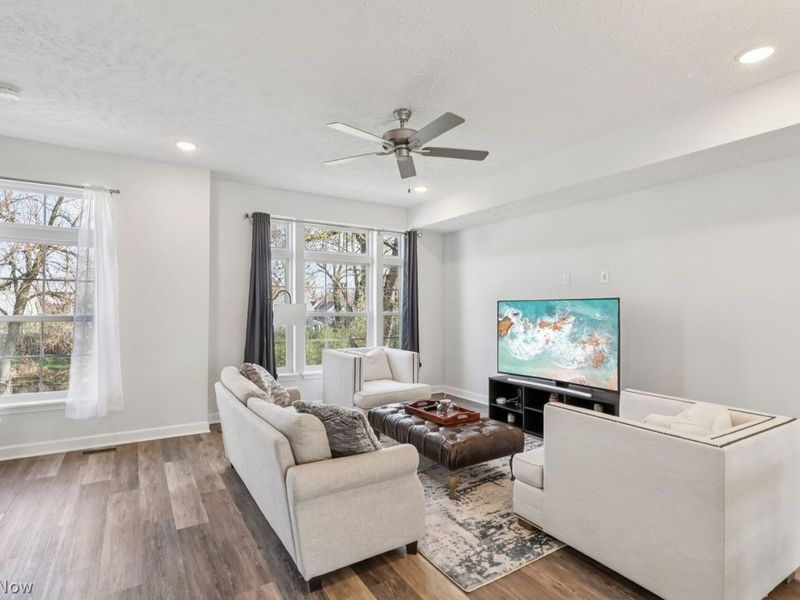 12021 Ashbury Avenue, Cleveland, OH 44106 Photo 12