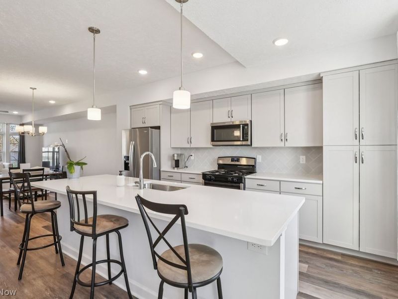 12021 Ashbury Avenue, Cleveland, OH 44106 Photo 24