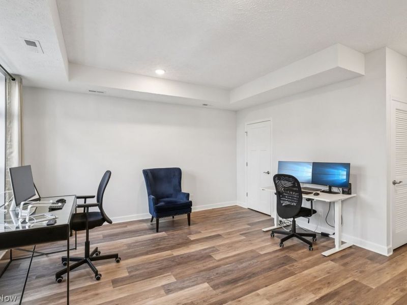 12021 Ashbury Avenue, Cleveland, OH 44106 Photo 8