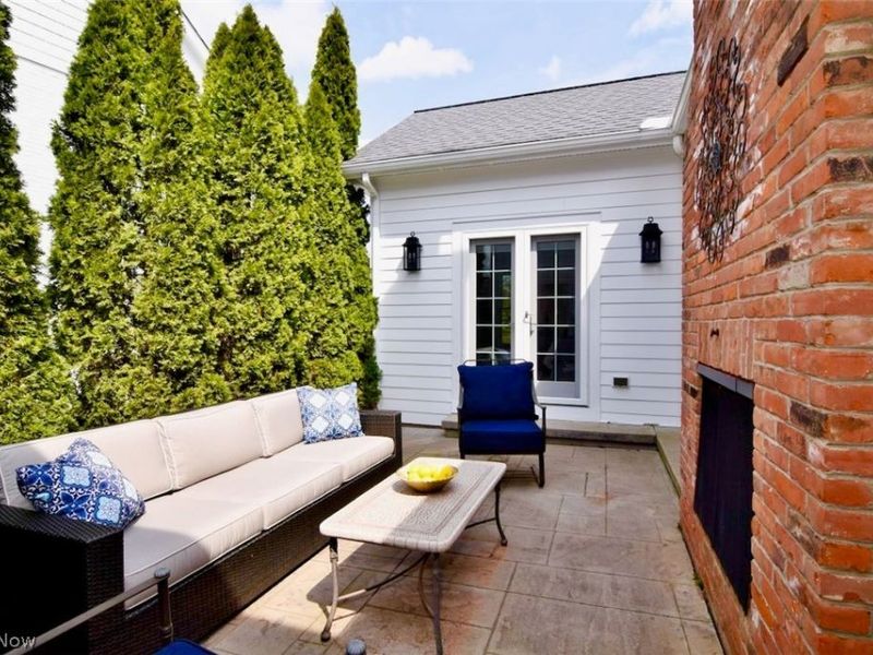 220 Falls Walk Way, Chagrin Falls, OH 44022 Photo 10