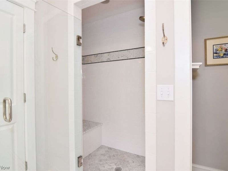 220 Falls Walk Way, Chagrin Falls, OH 44022 Photo 19