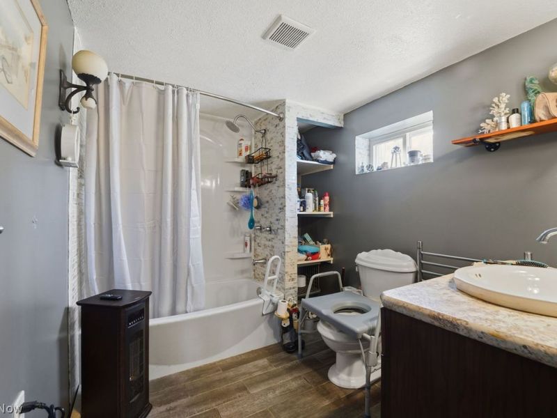 604 Bowhall Road, Painesville, OH 44077 Photo 27