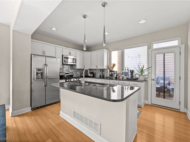 1421 Slate Court, Cleveland Heights, OH 44118 Photo 12