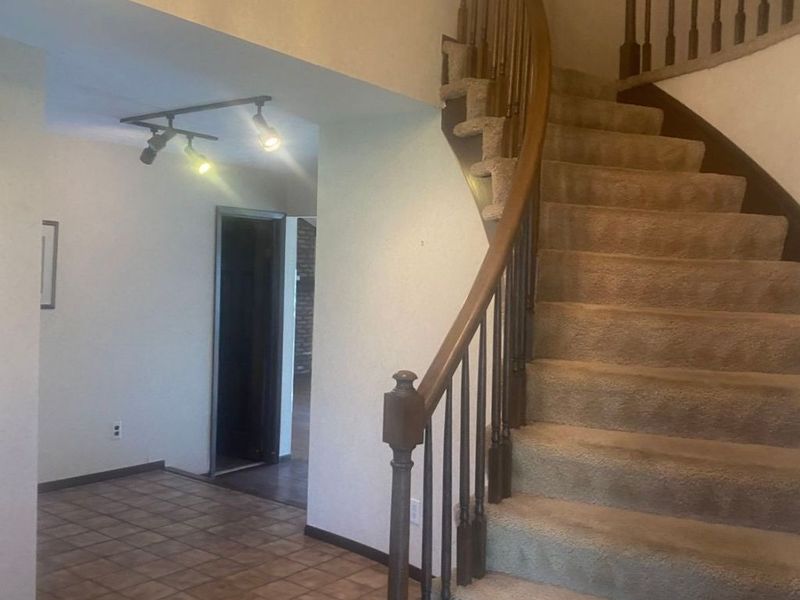 9376 Knights Way, Brecksville, OH 44141 Photo 12