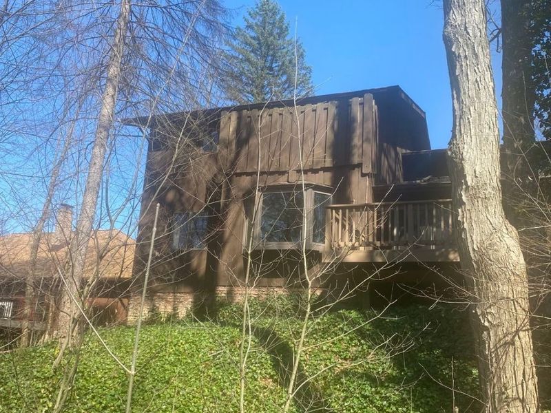 9376 Knights Way, Brecksville, OH 44141 Photo 6