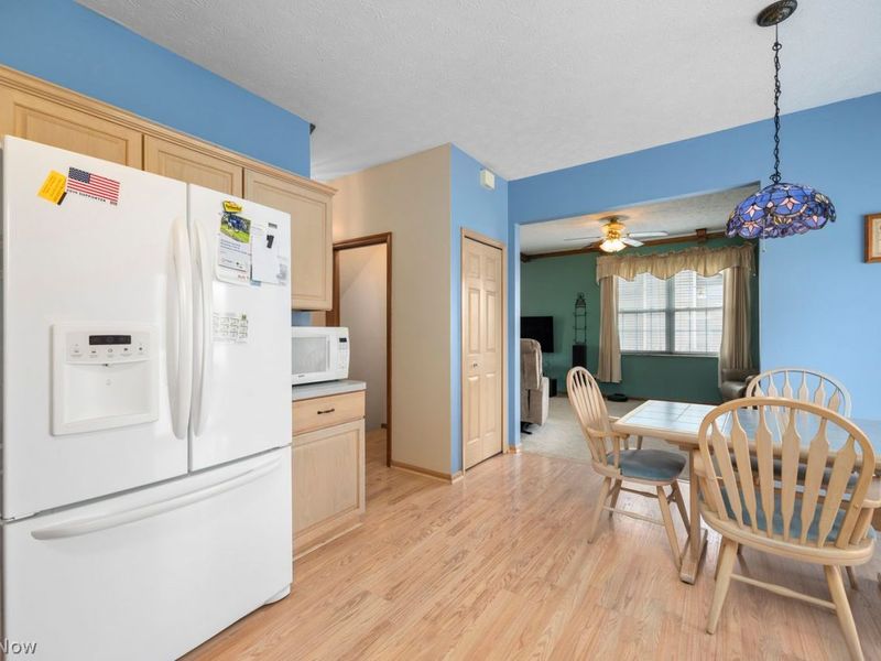 7310 Valeside Lane, Olmsted Township, OH 44138 Photo 12