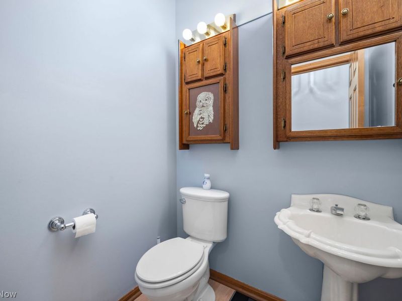 7310 Valeside Lane, Olmsted Township, OH 44138 Photo 19