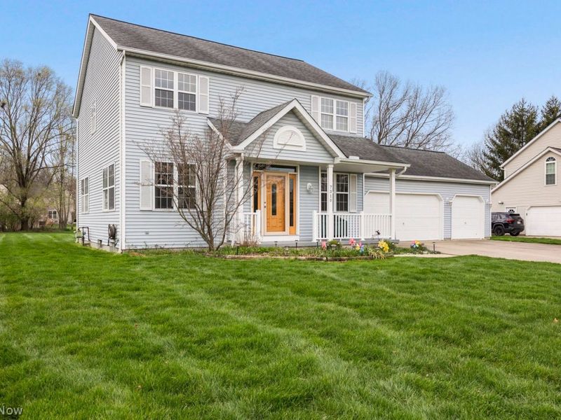 7310 Valeside Lane, Olmsted Township, OH 44138 Photo 2