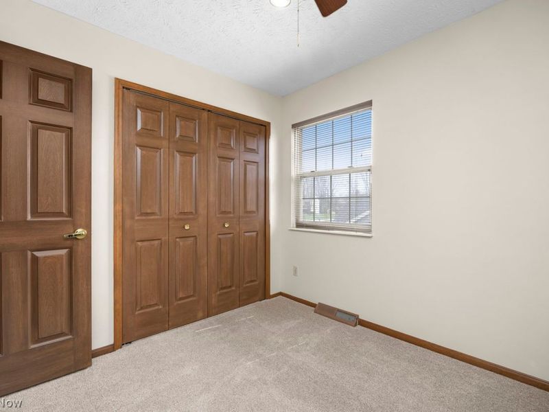 7310 Valeside Lane, Olmsted Township, OH 44138 Photo 29