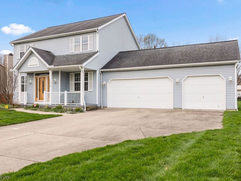 7310 Valeside Lane, Olmsted Township, OH 44138 Photo 3