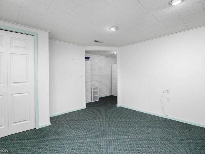 7310 Valeside Lane, Olmsted Township, OH 44138 Photo 36