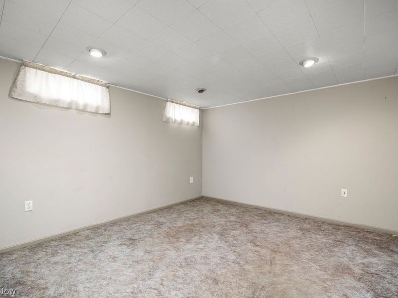 7310 Valeside Lane, Olmsted Township, OH 44138 Photo 37