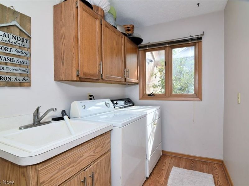 6470 Woodhawk Drive, Mayfield Heights, OH 44124 Photo 20