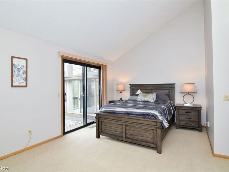 6470 Woodhawk Drive, Mayfield Heights, OH 44124 Photo 23