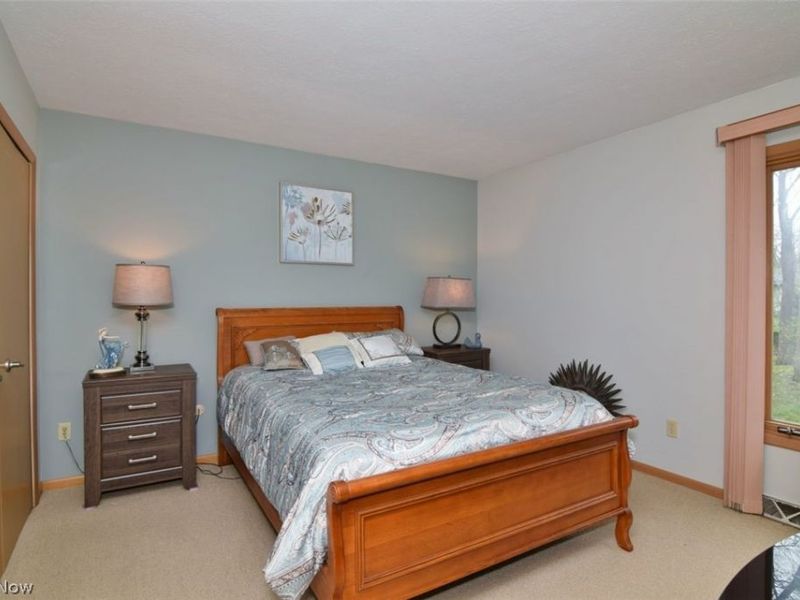 6470 Woodhawk Drive, Mayfield Heights, OH 44124 Photo 27