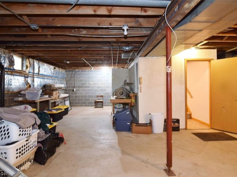 6470 Woodhawk Drive, Mayfield Heights, OH 44124 Photo 34