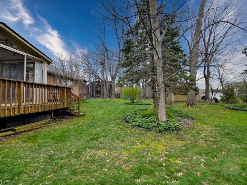 6470 Woodhawk Drive, Mayfield Heights, OH 44124 Photo 36