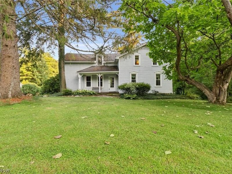 10571 Mayfield Road, Chesterland, OH 44026 Photo 1