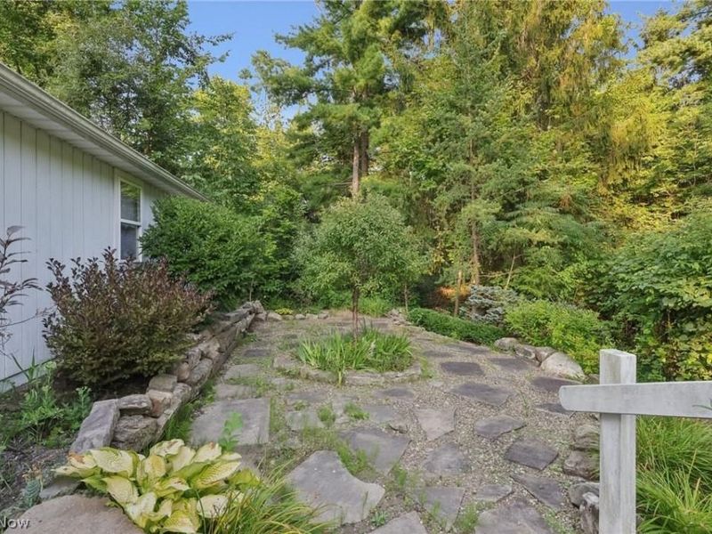 10571 Mayfield Road, Chesterland, OH 44026 Photo 22