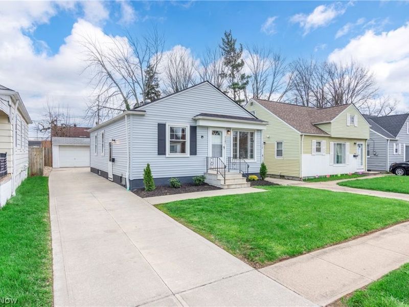 4483 W 168 Street, Cleveland, OH 44135 Photo 2