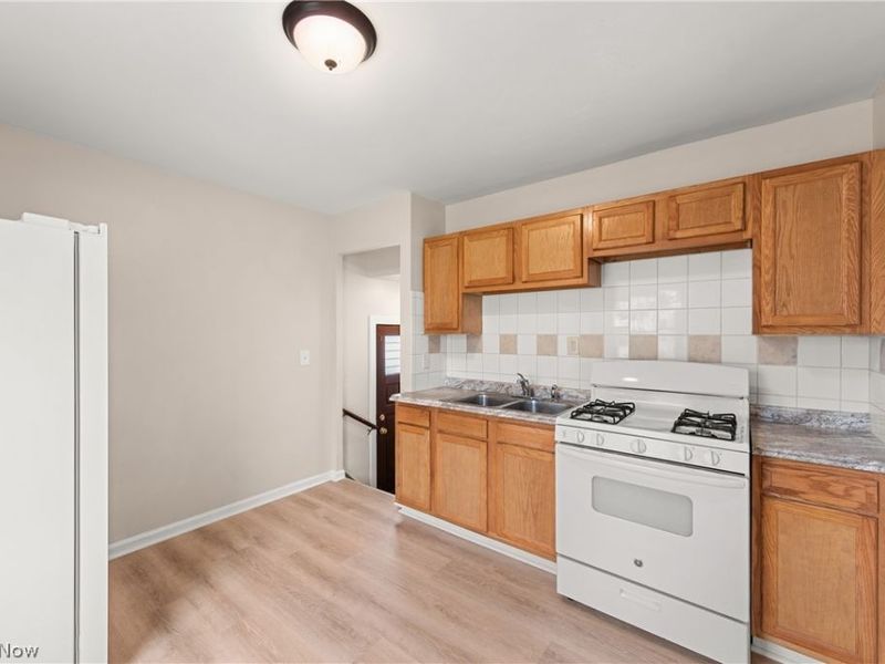 4483 W 168 Street, Cleveland, OH 44135 Photo 6