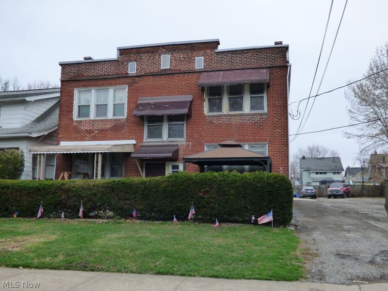 52- 54 N Brockway Avenue, Youngstown, OH 44509 Photo 2