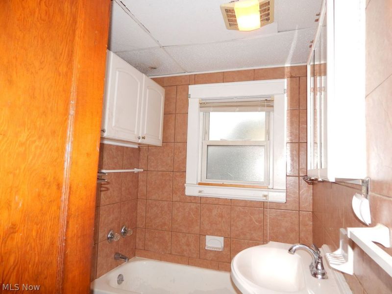 1126 E 147th Street, Cleveland, OH 44110 Photo 10