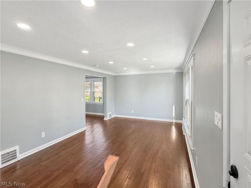 16905 Biltmore Avenue, Cleveland, OH 44128 Photo 16