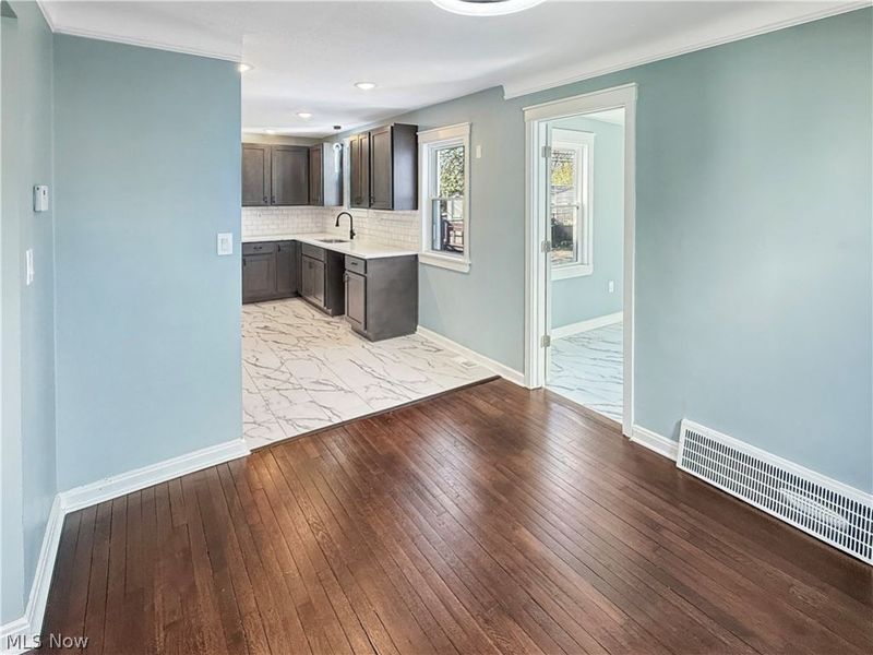 16905 Biltmore Avenue, Cleveland, OH 44128 Photo 18