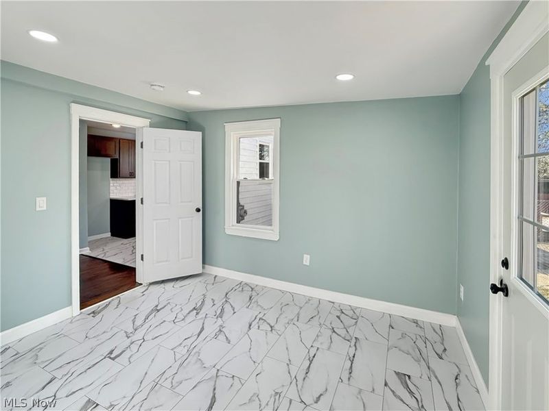 16905 Biltmore Avenue, Cleveland, OH 44128 Photo 22