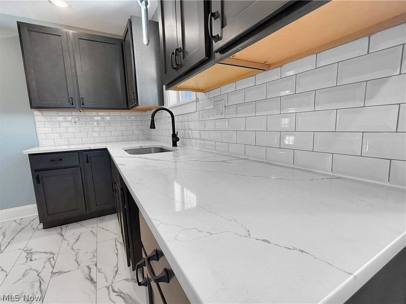 16905 Biltmore Avenue, Cleveland, OH 44128 Photo 26