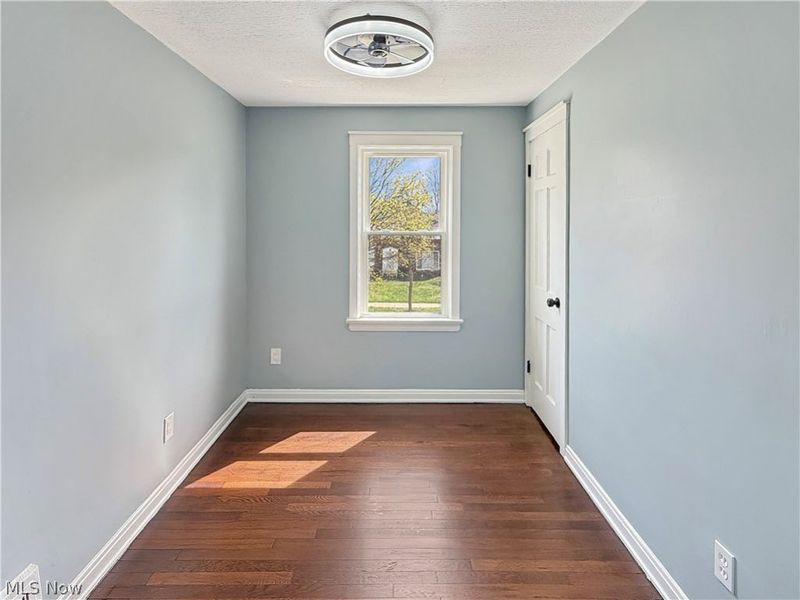 16905 Biltmore Avenue, Cleveland, OH 44128 Photo 35