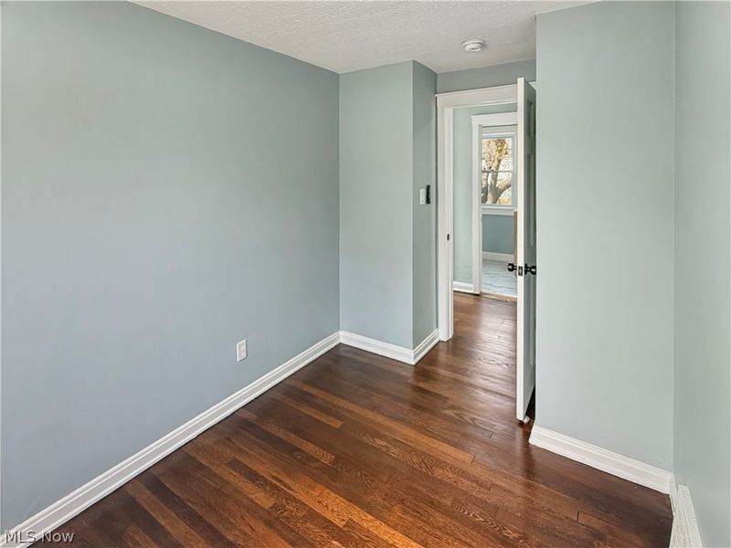 16905 Biltmore Avenue, Cleveland, OH 44128 Photo 36