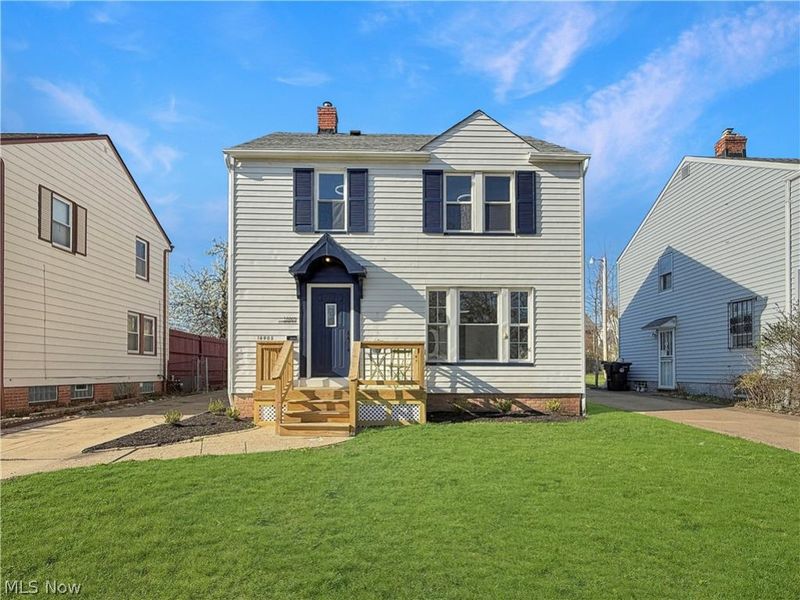 16905 Biltmore Avenue, Cleveland, OH 44128 Photo 4