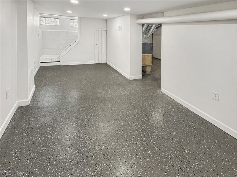 16905 Biltmore Avenue, Cleveland, OH 44128 Photo 45