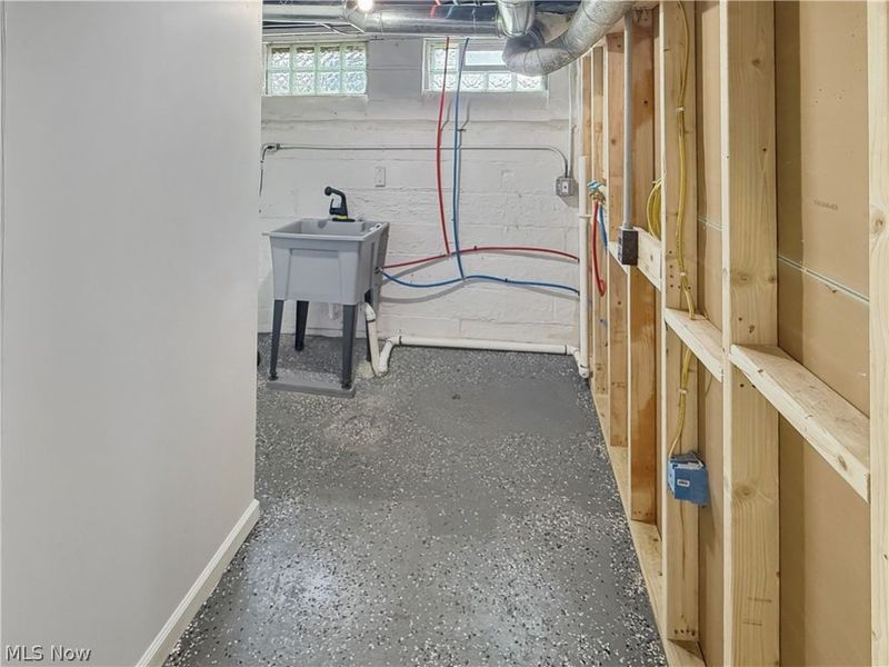 16905 Biltmore Avenue, Cleveland, OH 44128 Photo 46